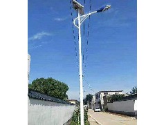 Is the longer the solar street lamp is on, the better?